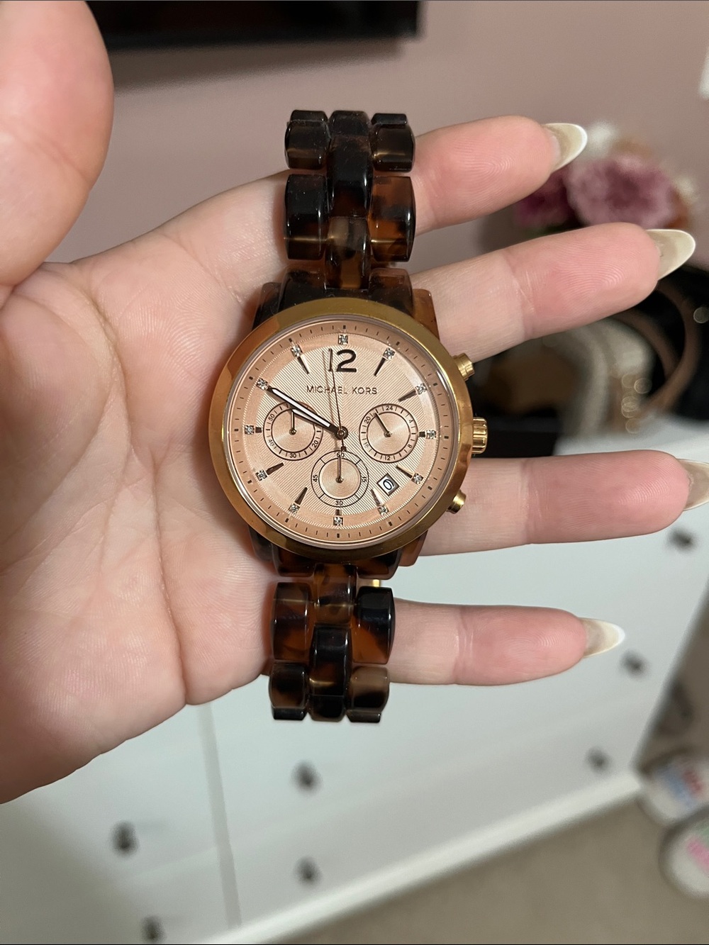 Michael Kors Rose Gold Dial Tortoise Link Watch - Picture 2 of 5